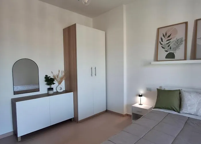 Domus Mazzini - Urban Oasis With Panoramic View Potenza