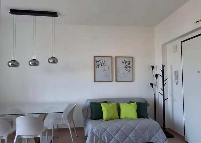 Domus Mazzini - Urban Oasis With Panoramic View * Potenza